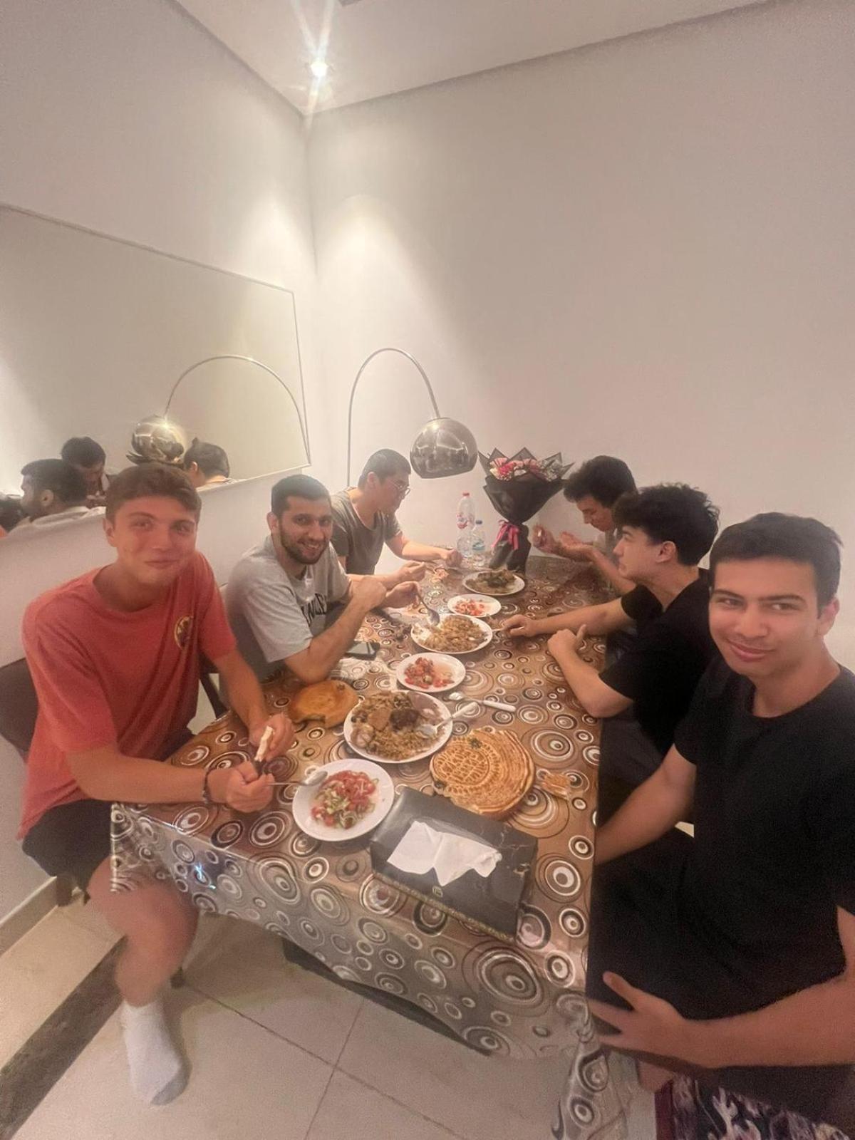 הוסטל Downtown Holiday'S - 1 Min To Dubai Mall & Burj Khalifa מראה חיצוני תמונה